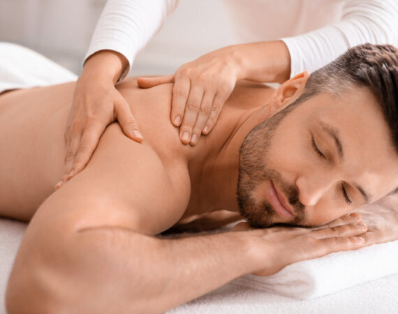 As 9 melhores massagens relaxantes para homens