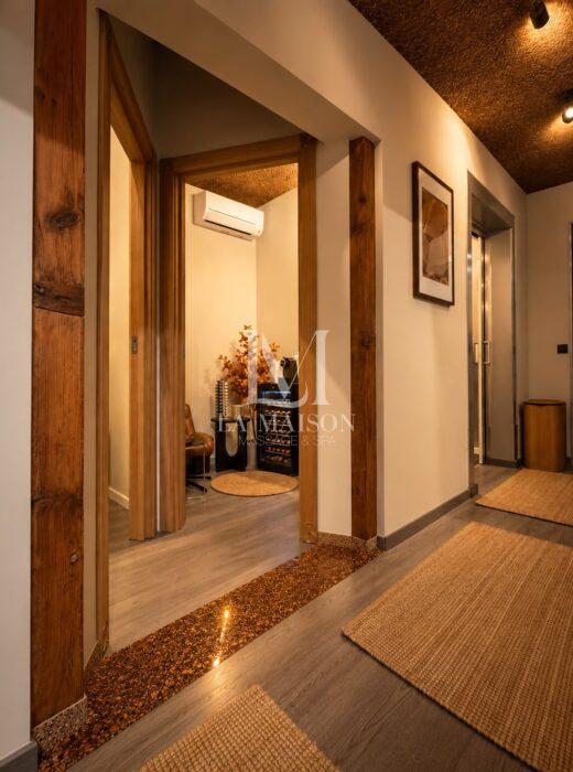 Corredor de entrada de luxo no La Maison Spa