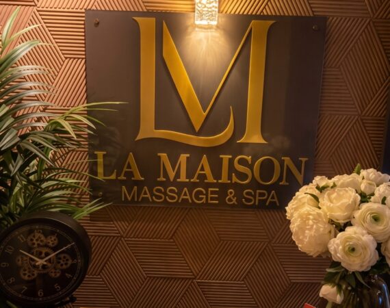 Reception Desk Entrance at La Maison Spa Lisboa